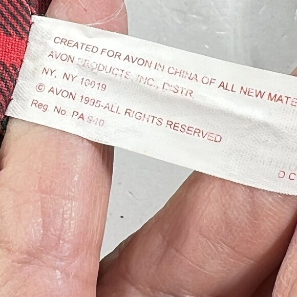 VTG 1995 Avon Reindeer Moose Plush Plaid Antlers Scarf Hat Stripped Stockings - Picture 9 of 9